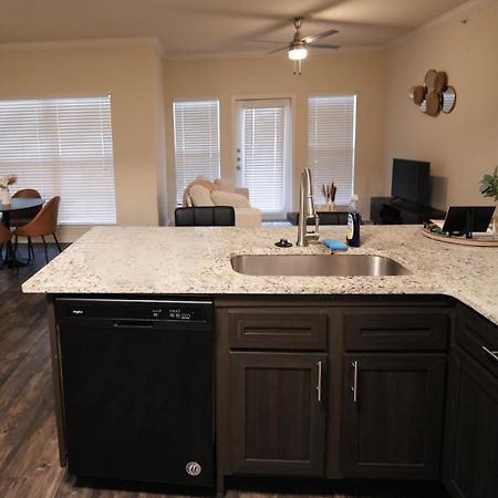 Charming 2 Bedroom, 2 Bath Apartment Austin Exterior foto