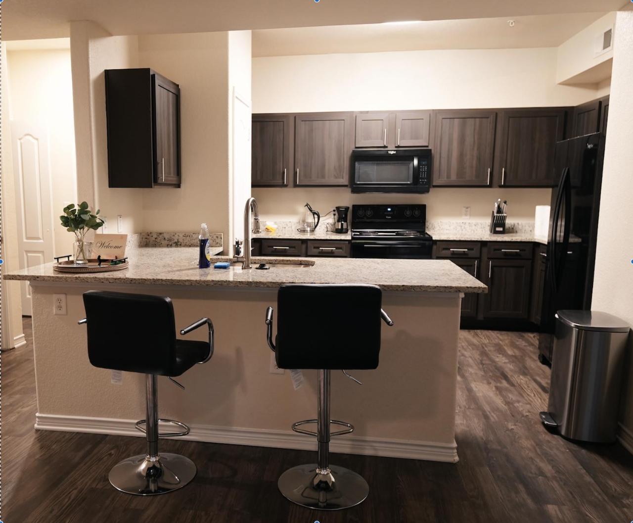 Charming 2 Bedroom, 2 Bath Apartment Austin Exterior foto
